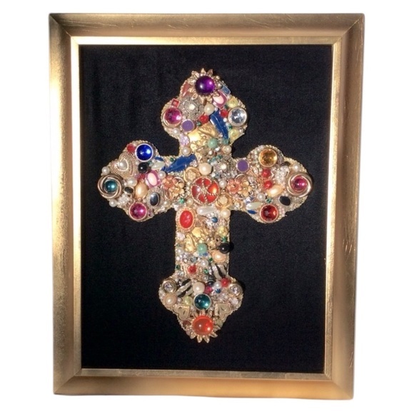 Hand Crafted Framed Jewelry Cross - Picture 3 of 8